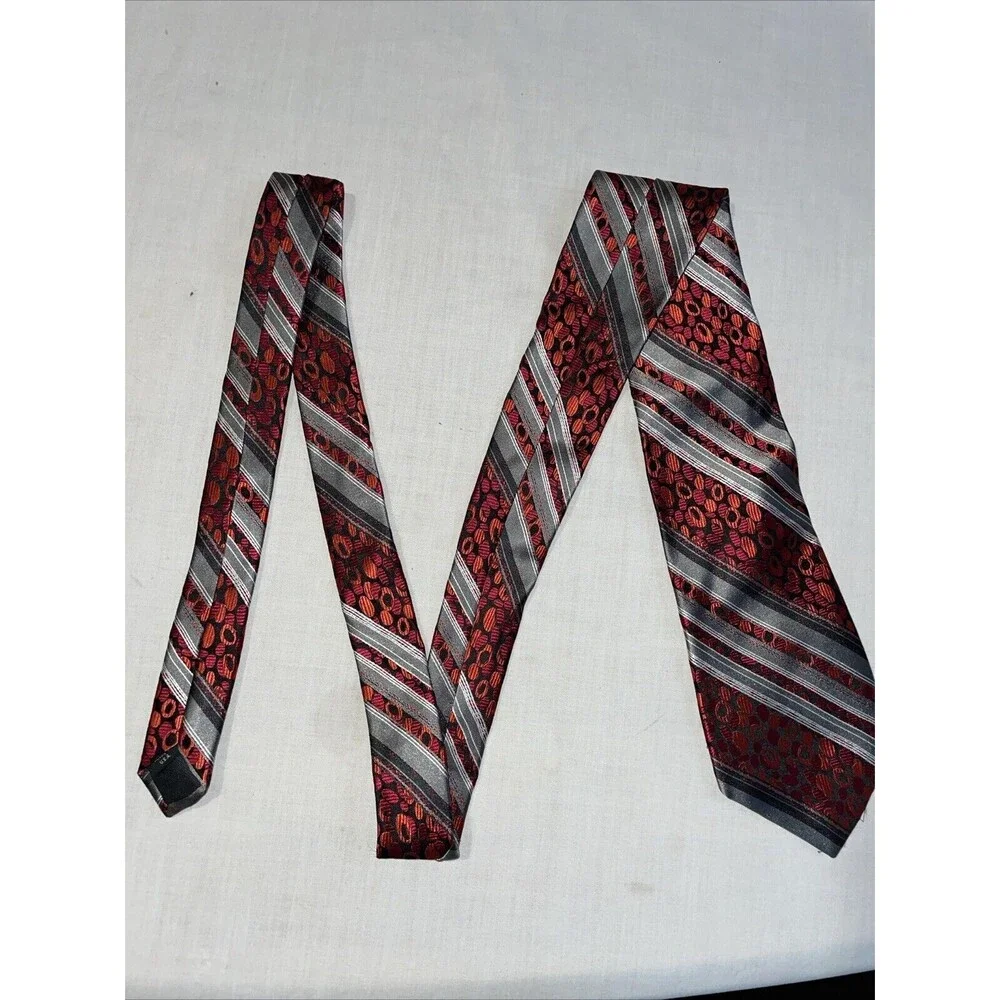 Desantis Collection Men’s Dress Tie Size 58” Red Gray Striped Business Formal
